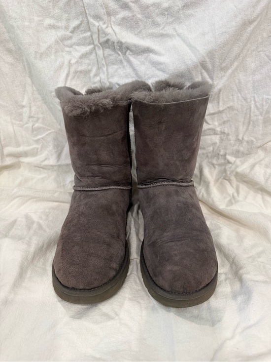 UGG Shoes - UGG Classic Short Suede Winter Boots - Charcoal Gray